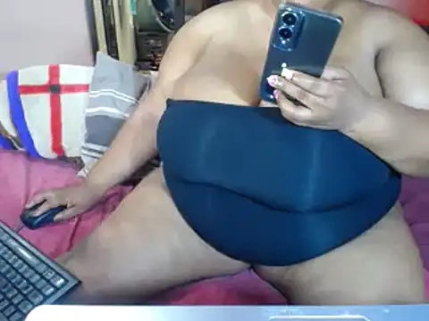 Snapshot of CandyBoobsXx chatting on 01/16/25, 11:48 CandyBoobsXx online show from 01/16/25, 11:48