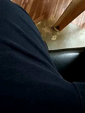 u wan me online show from 10/06/25, 10:23