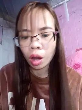   Mai-love19   online show from 02/03/25, 08:13