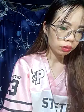   Mai-love19   online show from 10/31/25, 10:44