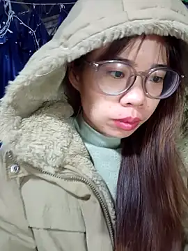   Mai-love19   online show from 11/28/25, 12:35