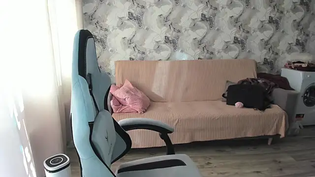 Snapshot of Lis_Kollen chatting on 09/30/25, 10:09 Lis Kollen online show from 09/30/25, 10:09