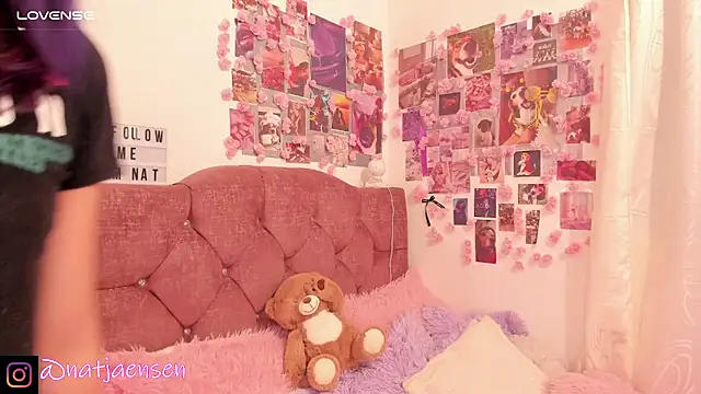 natalie jaensen online show from 12/28/24, 12:04