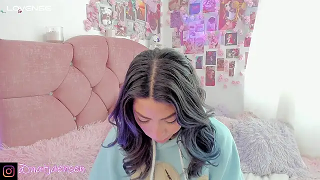 natalie jaensen online show from 03/14/25, 05:57