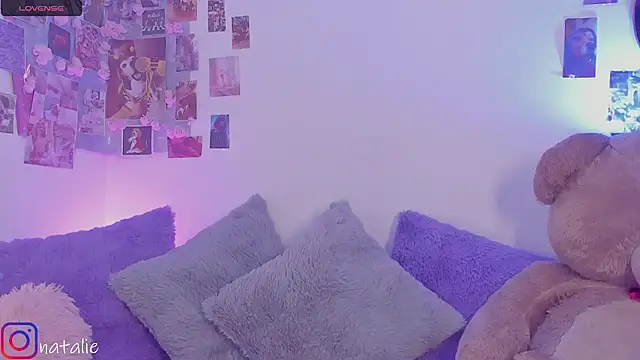 natalie jaensen online show from 09/22/25, 10:23