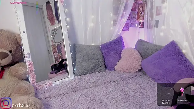 natalie jaensen online show from 10/09/25, 06:17