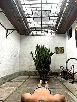 oliver price1 online show from 10/08/25, 04:26