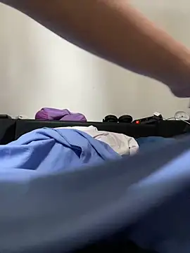 Snapshot of GeilerBull chatting on 01/11/25, 02:41 GeilerBull online show from 01/11/25, 02:41