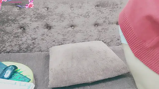 Sophie Secret online show from 11/19/25, 10:21