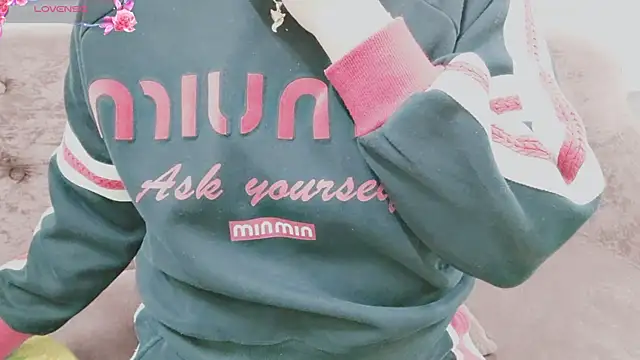 Sophie Secret online show from 11/22/25, 11:26