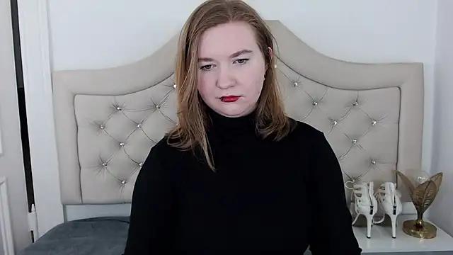 LaraDream online show from 12/21/24, 07:03