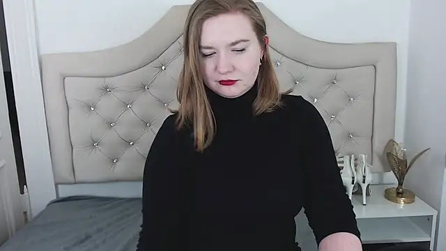 LaraDream online show from 01/17/25, 11:51