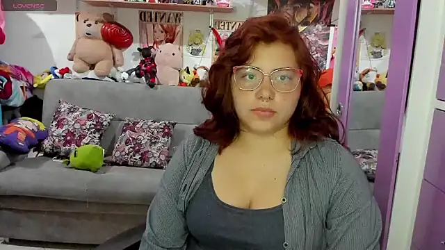 Snapshot of soficammy chatting on 01/13/25, 03:01 soficammy online show from 01/13/25, 03:01