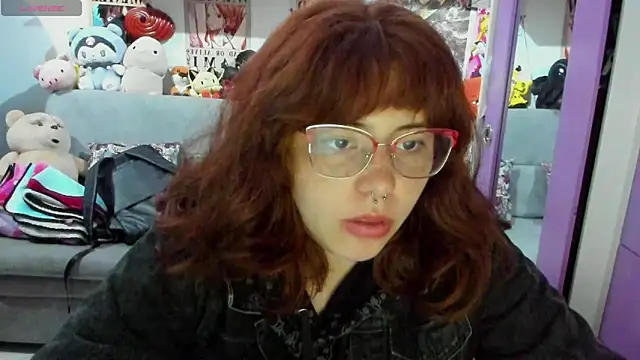 Snapshot of soficammy chatting on 02/17/25, 09:52 soficammy online show from 02/17/25, 09:52