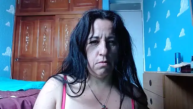 Snapshot of valeriapinter chatting on 12/22/25, 02:58 valeriapinter online show from 12/22/25, 02:58
