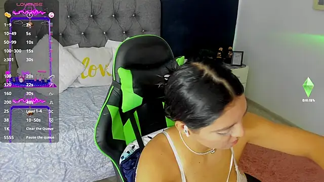 Snapshot of susan_smith18 chatting on 09/19/25, 12:50 susan smith18 online show from 09/19/25, 12:50