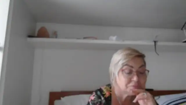 LindaL online show from 11/05/25, 12:16