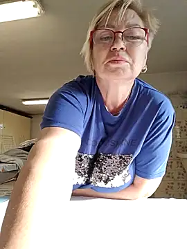 LindaL online show from 11/17/25, 12:22