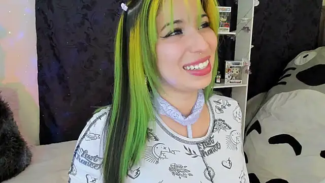 Laughing Naty online show from 02/18/25, 03:21