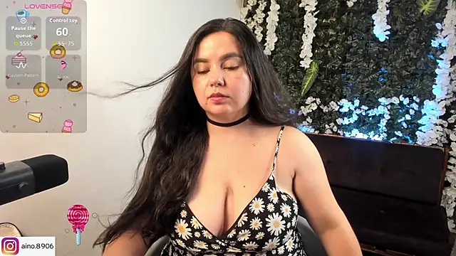 Snapshot of ainohacarter_89 chatting on 11/02/25, 11:07 ainohacarter 89 online show from 11/02/25, 11:07