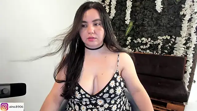 Snapshot of ainohacarter_89 chatting on 11/16/25, 08:03 ainohacarter 89 online show from 11/16/25, 08:03