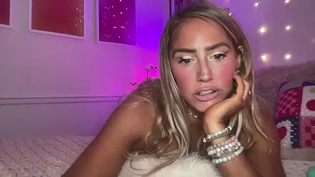 Fitnessbabe69 online show from 04/26/26, 07:50
