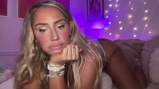 Fitnessbabe69 online show from 07/28/26, 09:26