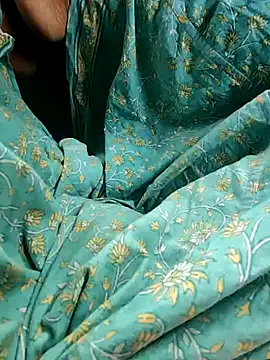 Snapshot of Kolkata___Boy chatting on 10/19/25, 04:02 Kolkata   Boy online show from 10/19/25, 04:02