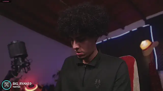 bigryann23 online show from 09/19/25, 01:18