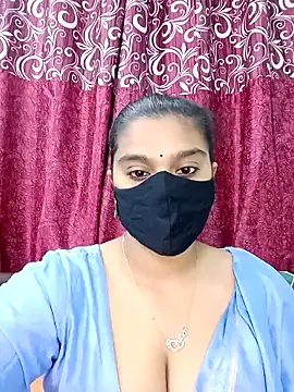 Jasmine jaaan online show from 01/07/26, 04:37